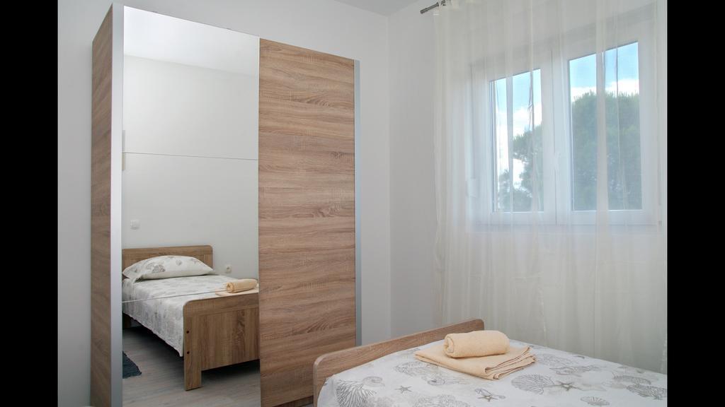 Holiday Home Luka Zadar Buitenkant foto