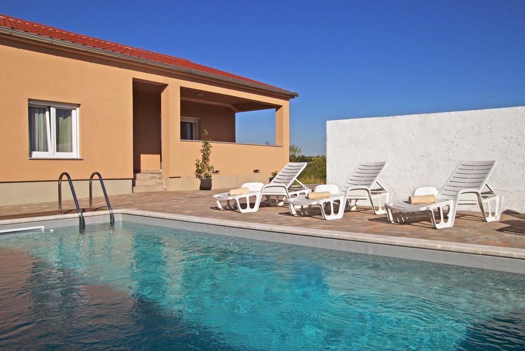 Holiday Home Luka Zadar Buitenkant foto