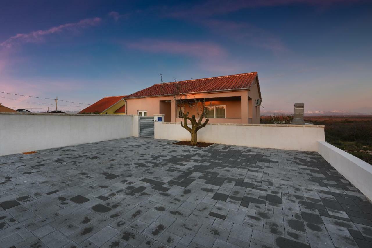 Holiday Home Luka Zadar Buitenkant foto