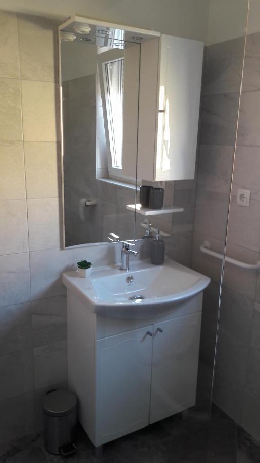 Holiday Home Luka Zadar Buitenkant foto